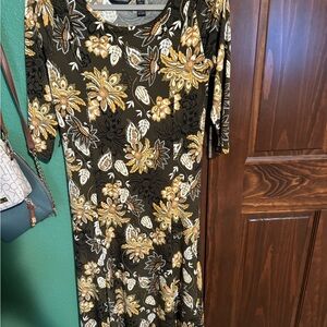 Nina Leonard Gold Sheath Dress with Scoop Neck